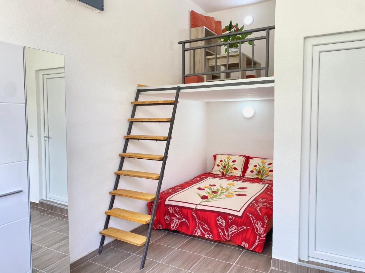 Sutomarina Apartments Сутоморе Экстерьер фото