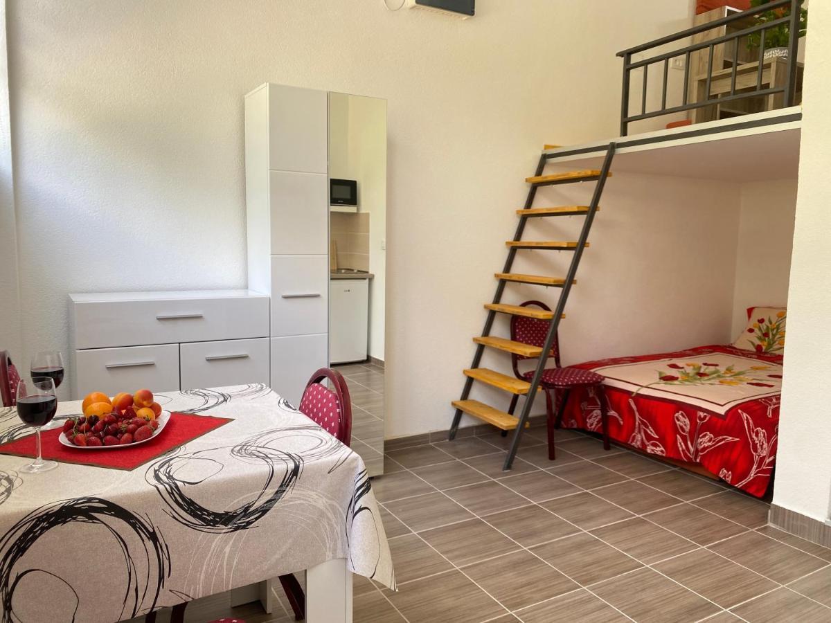 Sutomarina Apartments Сутоморе Экстерьер фото